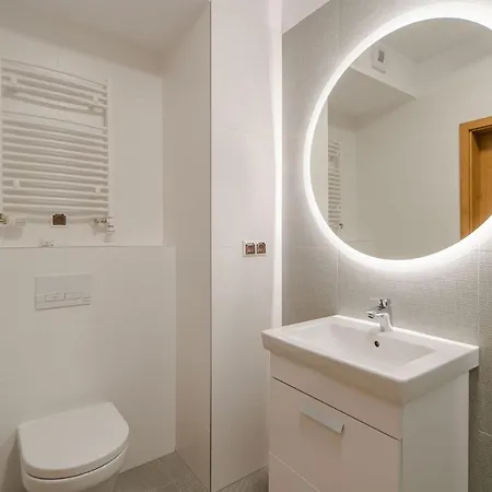 Apartment Aquamarina Prima 100 By Renters