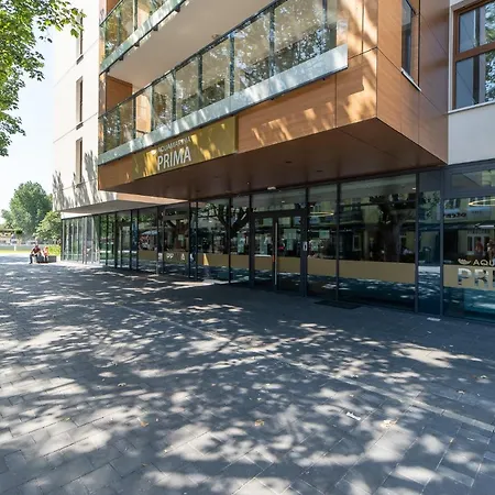 Aquamarina Prima 100 By Renters Apartment
