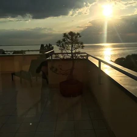 Wolin-travel Fala Z Widokiem Na Morze *