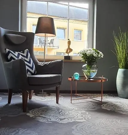 777 Krasickiego Aparthotel 2*