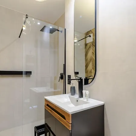 Apartment Stylish Balticus 15 With Air Conditioning By Renters