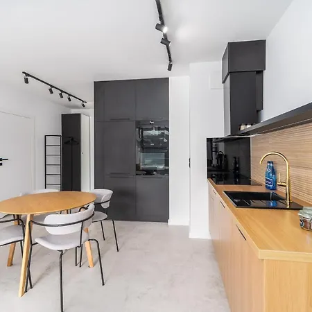 Top View Balticus 82 By Renters *