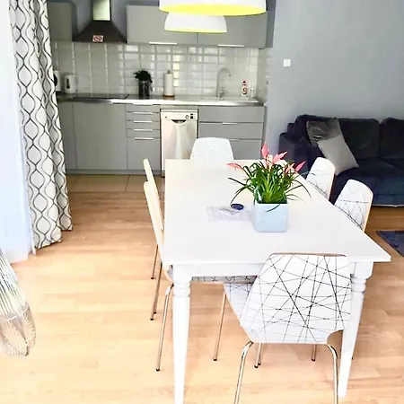 Apartment Family Przy Golden Tulip