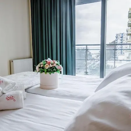 Your Holidays Promenada Gwiazd 28 Apartment *