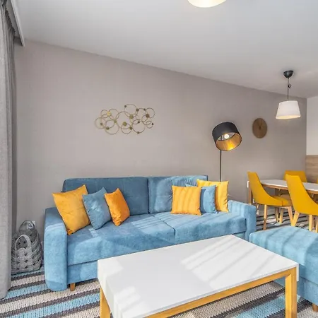 Sunny In Bel Mare By Renters Apartment *