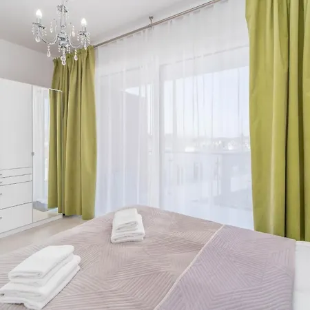Flamingo 41 By Renters Apartment