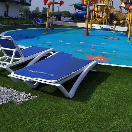 Bel Mare Patio And Garden C108 Apartment