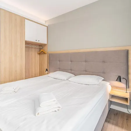 Bel Mare 214b By Renters *