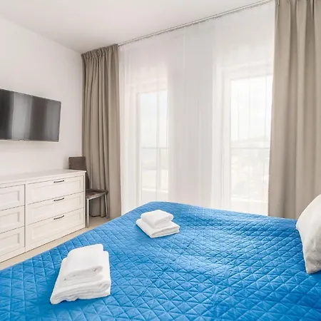 Aquamarina Prima 61 By Renters Apartment