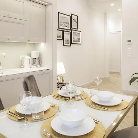 Maritime Apartment *