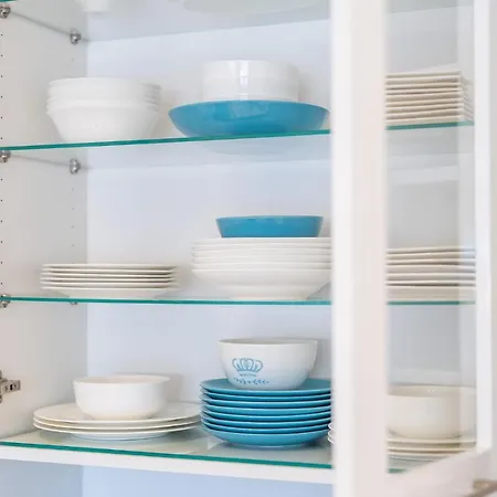 Stylish Vacation With Parking In By Renters Apartment