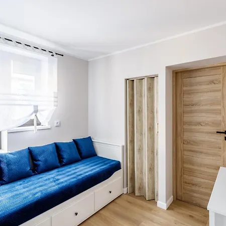 Flota Guest house *