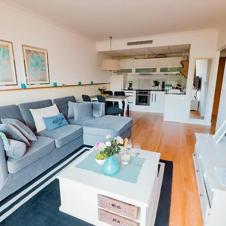 Your Holidays Promenada Gwiazd 28 Apartment *