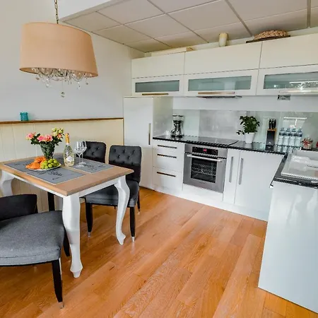 Apartment Your Holidays Promenada Gwiazd 28