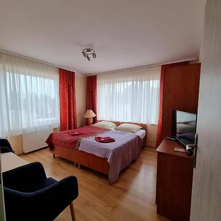 Gosciniec Pod Polna Roza 2 *