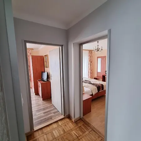 Gosciniec Pod Polna Roza 2 *