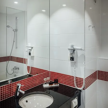 Vienna House By Wyndham Amber Baltic Hotel 4*