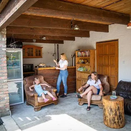 In In A Beautiful Setting For 4 Persons *