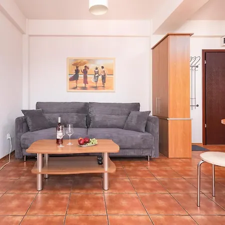 Pod Wiezyczkami By Renters Apartment