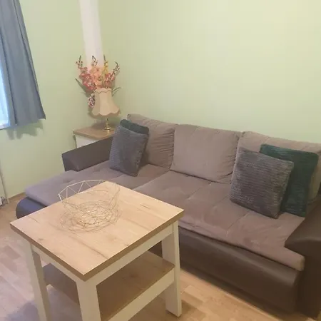 Apartament Demiro