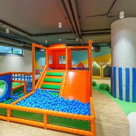 Sea View Resort&spa 540a By Renters Apartment