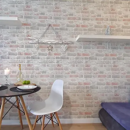 Slavia New 408 Z Sypialnia I Balkonem Przy Plazy Apartment