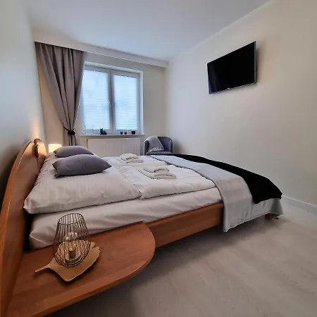 Bluesky Apartment *