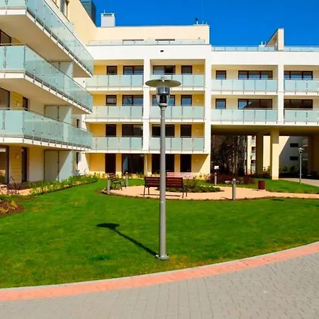 Sun & Snow Aquamarina Apartment *