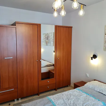 Golden Apartment *