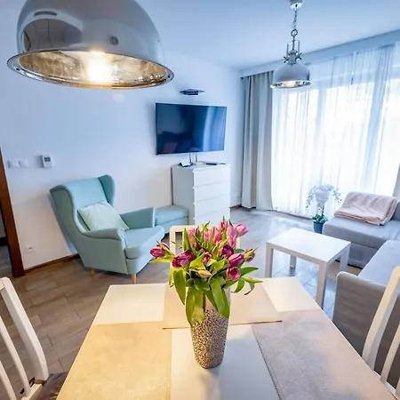 Apartment Your Holidays Promenada Gwiazd 28 *