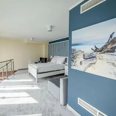 Your Holidays Promenada Gwiazd 28 Apartment *