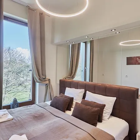 Penthouse C51 - Golden Tulip *