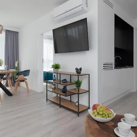 Apartment Royal Waves & - With Parking By Renters Miedzyzdroje