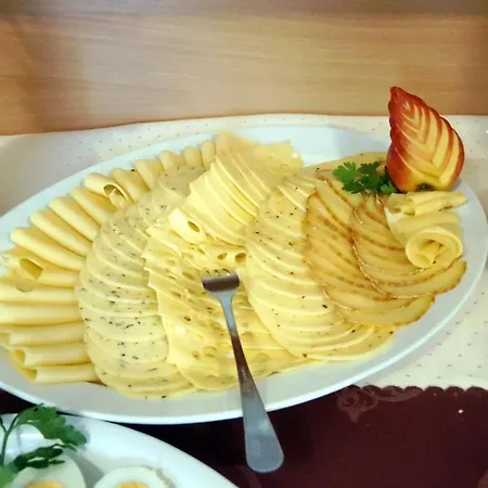 5 Debow Bed & Breakfast 3*