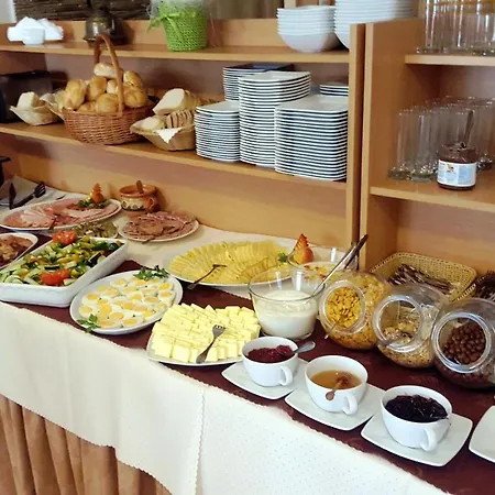 5 Debow Bed & Breakfast 3*