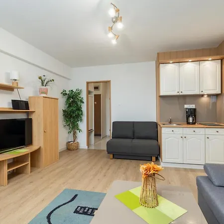 Comfy Turystyczna 300 M To The By Renters Apartment *