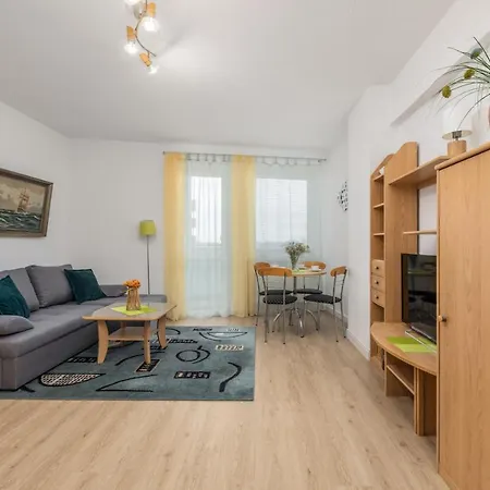 Apartment Comfy Turystyczna 300 M To The By Renters