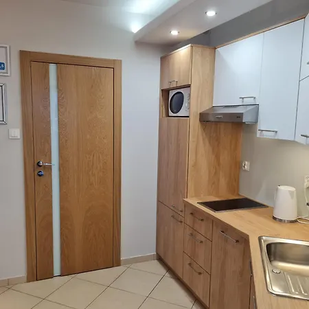 Golden Apartment *