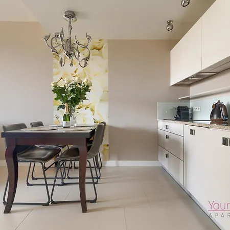 Your Holidays Promenada Gwiazd 28 Apartment *
