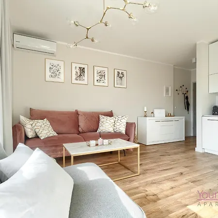 Your Holidays Promenada Gwiazd 14 Apartment *