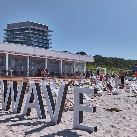 Wave - Molo View *