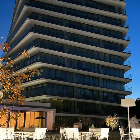 Apartment Wave Piano