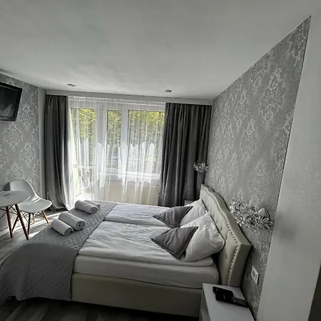 Na Rogu Homestay *