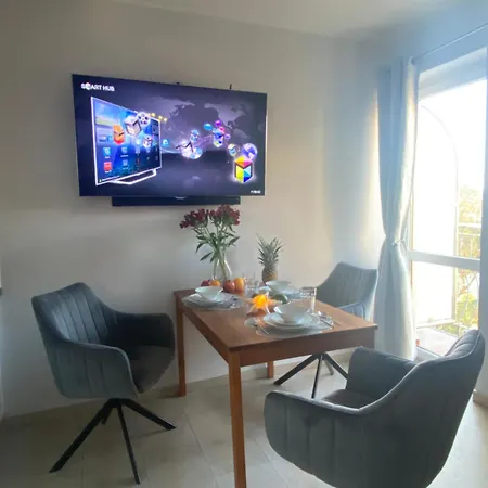Apartament Bella *
