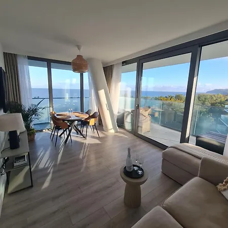 Apartment Privilege *