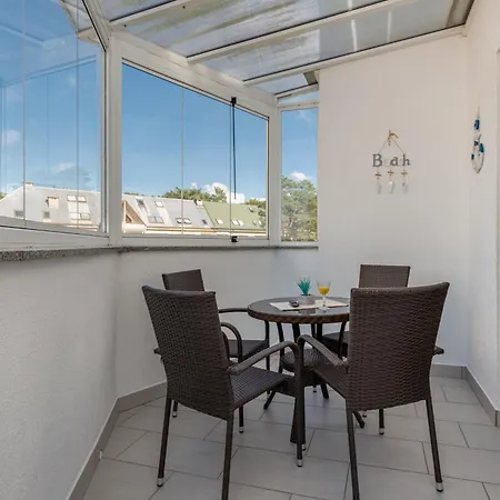 Comfy With Balcony Turystyczna By Renters Apartment Miedzyzdroje