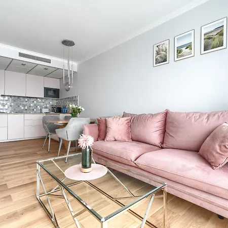 Your Holidays Promenada Gwiazd 28 Apartment *