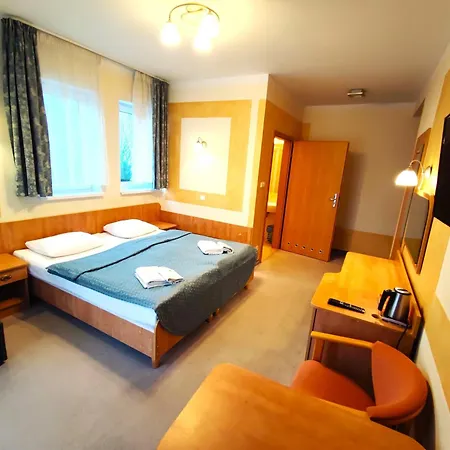Bed & Breakfast 5 Debow 3*