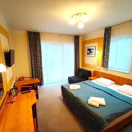 Bed & Breakfast 5 Debow 3*