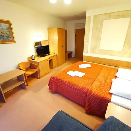 Bed & Breakfast 5 Debow Miedzyzdroje